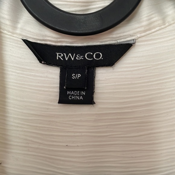 White polyester blouse - Picture 2 of 6